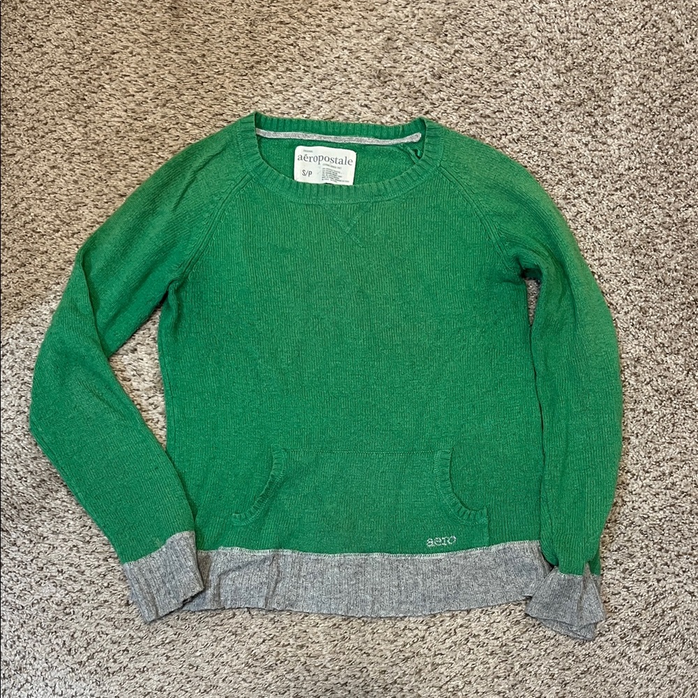 💕🎉HOST PICK🎉💕 Aeropostale Green Crew Neck Sweater